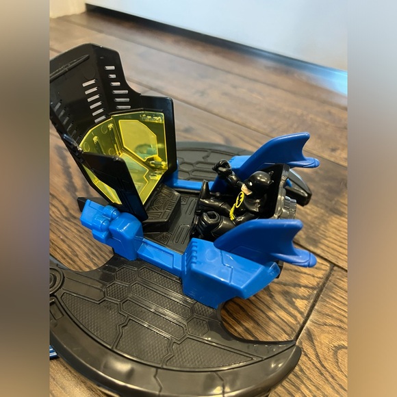 Imaginext DC Superheroes Batwing - Picture 6 of 8